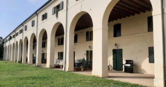 Copertina di Morisi, il 4° uomo: in auto coi romeni, aveva le chiavi del casale