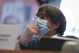 Copertina di Il Canada lo rifiuta e i catalani litigano: le velleità separatiste di Puigdemont alla prova della realtà