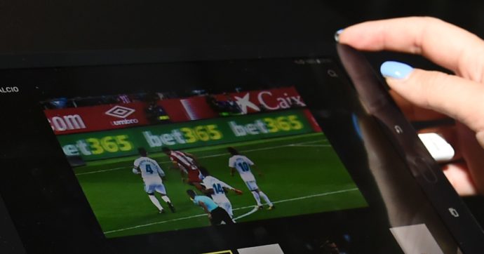 Audience, il caso Dazn e le vecchie tecniche di rilevamento: ora i pubblicitari propongono un sistema indipendente e unico per tutti i media