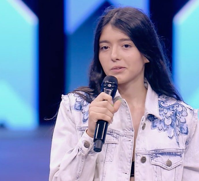 X Factor 2021, all’ultima puntata delle Audition la giovane Nicole sorprende tutti con un’interpretazione strepitosa di “Je veux” di Zaz