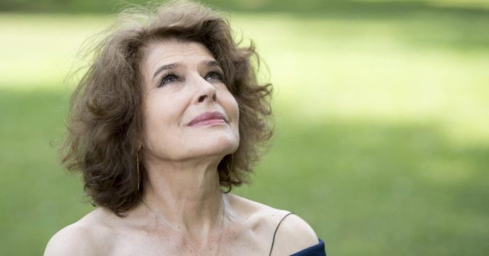 Copertina di Fanny Ardant torna sul set tra Simenon e Marescotti