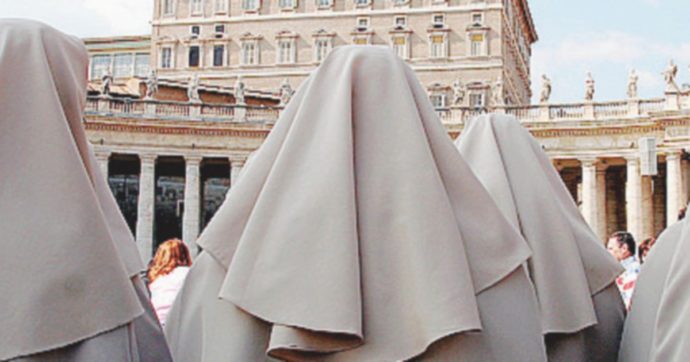 Copertina di Suore in rivolta: “Basta lavoro nero in Vaticano”