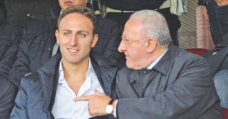 Copertina di De Luca jr. è diventato prof. Correva solo e non insegna