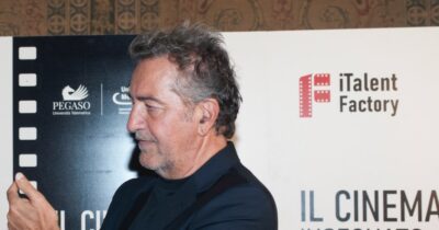 Copertina di Pietro Valsecchi si racconta a FQMagazine: “Checco Zalone? Un ‘cacadubbi’ straordinario. Nella mia accademia del cinema on line ci sarà lui ma non solo. Il potere? Non mi affascina”