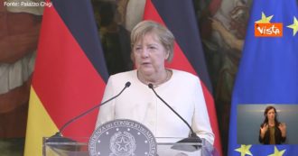 Copertina di Merkel saluta l’Italia: “Mio amore verso il vostro Paese si manifesterà anche in futuro, ci ritornerò”