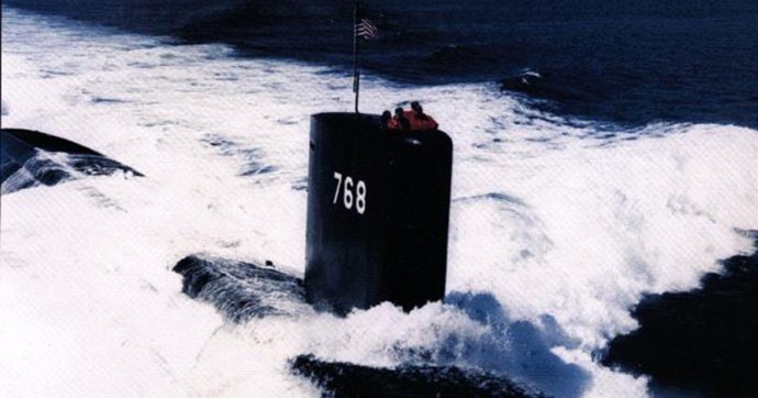 Sottomarino nucleare della marina americana ha un incidente nel Mar Cinese Meridionale: lo scontro con un “oggetto non identificato”