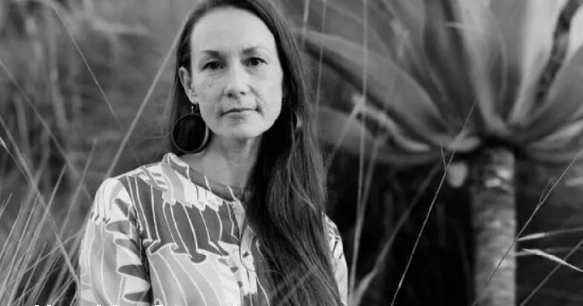 Scrittrice dona un rene e lo racconta su Facebook. Una collega le ruba la storia: è guerra legale