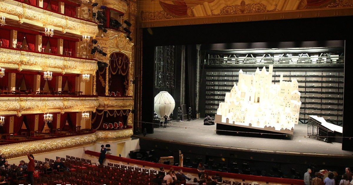Russia, il teatro Bolshoi di Mosca censura il balletto dedicato a Nureyev. L’accusa: “Fa propaganda Lgbt”