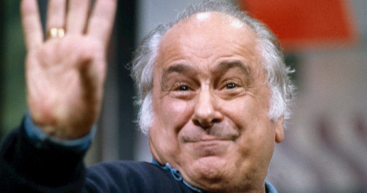 Morto Elio Pandolfi, l’attore e doppiatore aveva 95 anni: una lunga carriera tra cinema, radio e tv. Fu la voce di Stanlio e di Boss Hogg in Hazzard