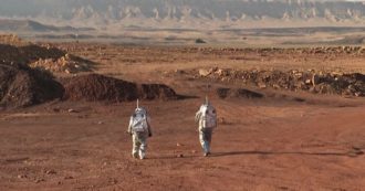 Copertina di Spazio, astronauti simulano la vita su Marte nel deserto israeliano