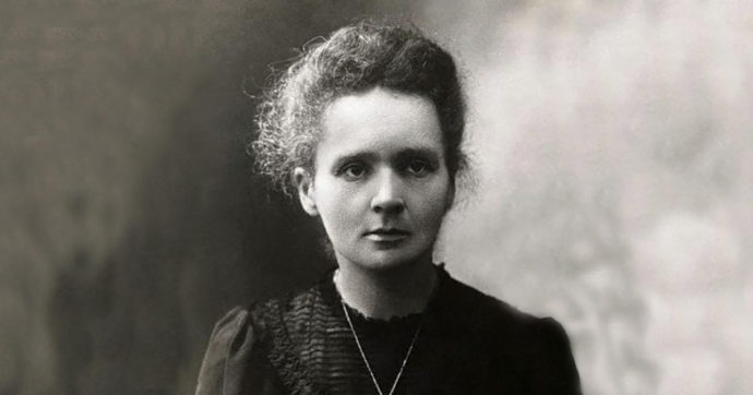 Copertina di Eretici, Marie Curie