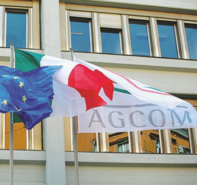 nuovo regolamento agcom per la trasparenza delle offerte di connessioni 5g in arrivo bollini verdi gialli e rossi