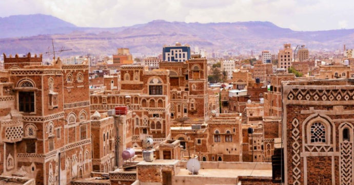 Yemen, la guerra non è finita: ancora attacchi e decine di morti. E gli Usa ci guadagnano