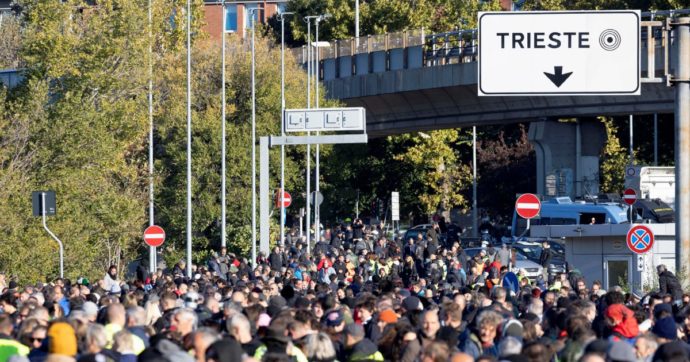 Protesta senza vinti né vincitori: i portuali depongono  le armi