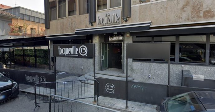 Milano, accoltellata in una rissa fuori dalla discoteca Tocqueville: 32enne di Segrate ricoverata in prognosi riservata Milano, accoltellata in una rissa fuori dalla discoteca Tocqueville: 32enne di Segrate ricoverata in prognosi riservata