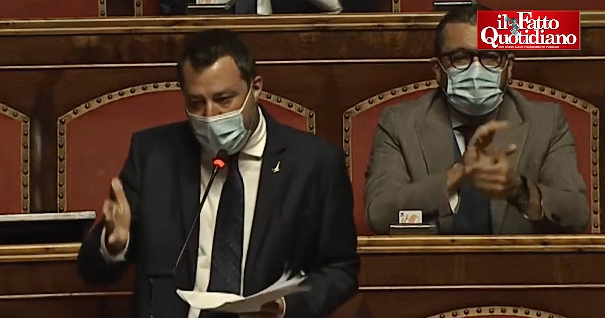 Salvini ataca a Lamorgese en el hemiciclo: “Ni en Chile manifestaciones con hidrantes abiertos todavía.  Ministro pide ayuda”