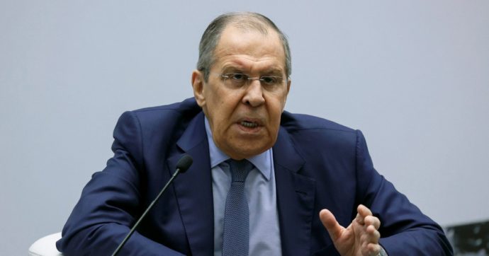 Mosca rompe con la Nato: stop alla missione e alle relazioni