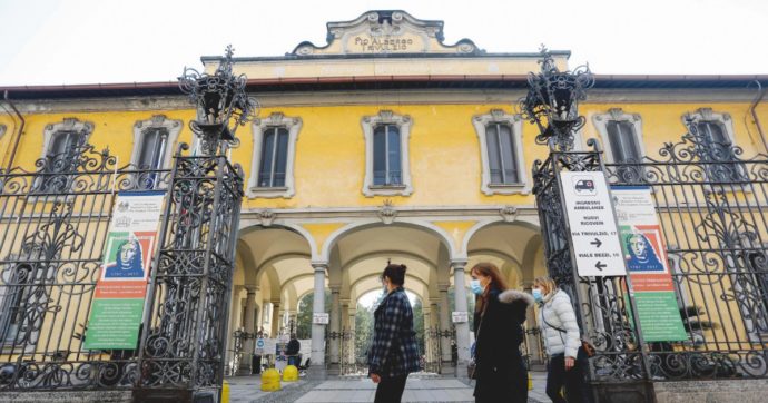 “Tampone a un over 85? Se vuole, paga”