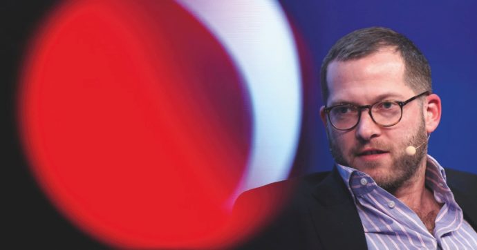 Flirt e menzogne: licenziato direttore del tabloid “Bild”