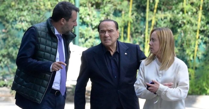 Nel centrodestra tregua con vista sul Colle, Berlusconi vede Salvini e  Meloni: "Compatti e preparati per elezione del capo dello Stato" - Il Fatto  Quotidiano