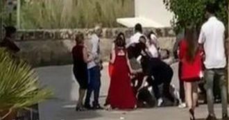 Copertina di Il testimone palpeggia la sposa: accusato di violenza sessuale, al via udienza il 10 dicembre