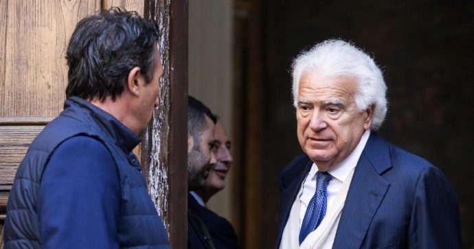 Denis Verdini condannato in appello a 5 anni e 6 mesi per la bancarotta della Società toscana edizioni. All’ex deputato Parisi 5 anni