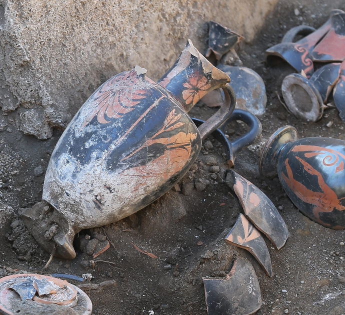 L’appello degli archeologi a Chi l’ha visto: “Aiutateci a trovare le pitture rubate dalla necropoli etrusca di Tarquinia nel 1963”