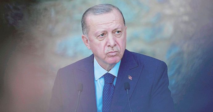 Appelli per Kavala, Erdogan minaccia di espellere ambasciatori