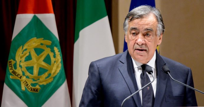 Bilanci falsati, indagato anche il sindaco Orlando