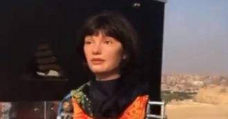 Copertina di Robot-artista inglese arrestata in Egitto (e poi rilasciata): è stata accusata di essere una spia