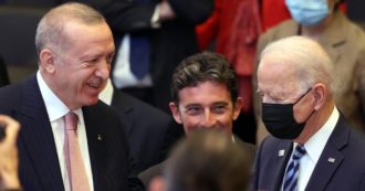 Copertina di Erdogan caccia 10 ambasciatori occidentali che hanno firmato l’appello per Kavala: tra loro diplomatici di Usa, Francia e Germania