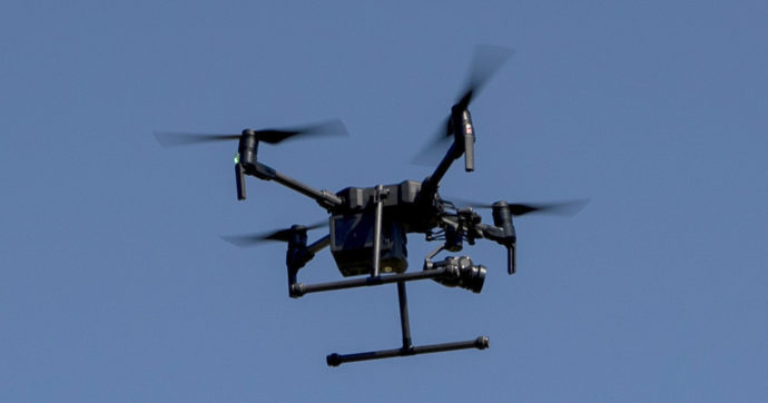 Avellino, drone con 1/2 kg di “erba” atterra in carcere
