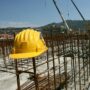 Copertina di Muratore di 24 anni precipita e muore in un cantiere edile a Milano