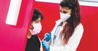 Copertina di In Ue rischi noti da mesi, ma il Cts italiano avallò gli Astra-day per giovani