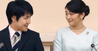 Copertina di Mako, la principessa ribelle del Giappone si è sposata con il fidanzato Kei Komuro: “Abbiamo ascoltato i nostri cuori”. L’addio alla Casa Reale