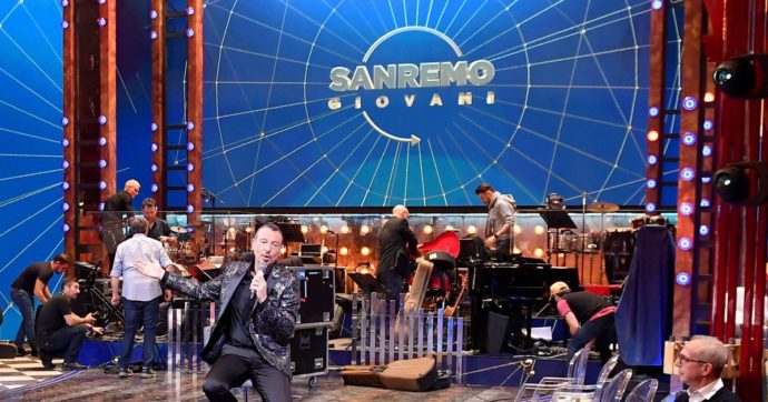 Copertina di Sanremo giovani vietato ai trentenni Artisti in rivolta