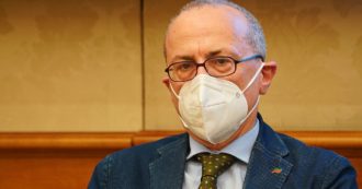 Copertina di Brunetta contro lo smart working, il deputato di Forza Italia Elio Vito firma la petizione per le sue dimissioni: “Pare brutto, ma l’ho fatto”
