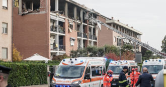 Copertina di Incendio e crollo in una palazzina a Pinerolo: morta una coppia di anziani, quattro feriti