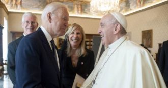Biden, un’ora dal Papa in Vaticano. Poi va da Draghi a Palazzo Chigi: “Insieme dimostriamo che le democrazie funzionano”