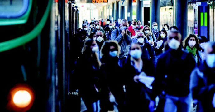 4.886 casi e 50 morti Indice Rt oltre quota 1