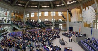 Copertina di La Germania è in piena ondata: il 35 per cento non è vaccinato