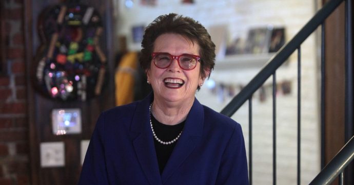 Copertina di Billie Jean King, la tennista che insegnò al mondo che la racchetta è femminile