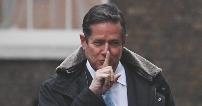 Caso Epstein, trema la City: si dimette il boss di Barclays Bank