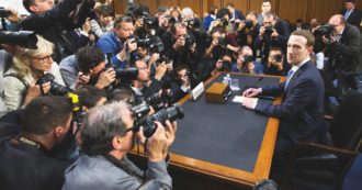 Copertina di Facebook Papers: il social è in un vicolo cieco