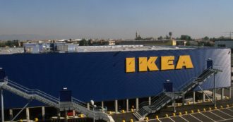Copertina di Evacuate 1000 persone dall’Ikea di Corsico: “Sostanza irritante nell’aria”. Poi l’allarme rientra. I vigili del fuoco: “Spray urticante”