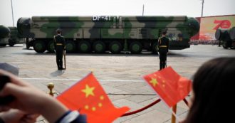 Copertina di Pentagono preoccupato per l’ampliamento dell’arsenale nucleare cinese: ‘Mille testate entro il 2030. Il doppio rispetto alle previsioni’