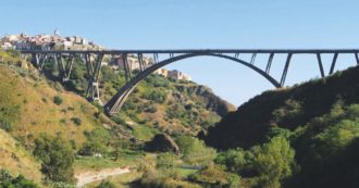 Copertina di Catanzaro, sequestrato l’altro “Morandi”: “Questa porcheria casca tutta”