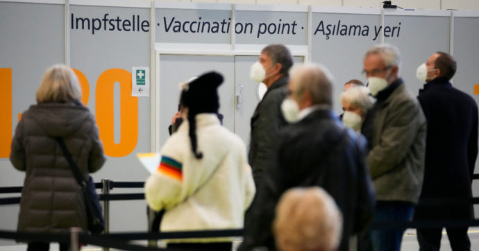 Germania, oltre 37mila casi di Covid nelle ultime 24 ore: è il numero più alto dall’inizio della pandemia