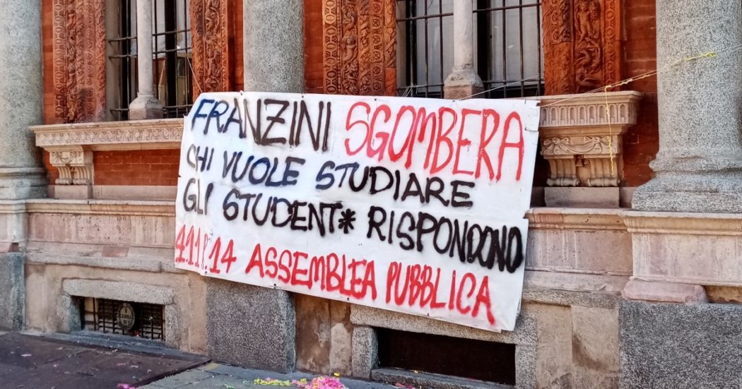 Milano, sgomberate le aule occupate alla Statale. Gli studenti: “Più spazi, non repressione”. La pro rettrice: “Sì al dialogo, ma in contesti di legalità”