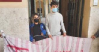 Copertina di Ostia, i giovani del Pd in catene: “Come ai tempi di Mafia capitale”